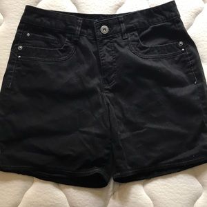 Gloria Vanderbilt Perfect Fit Black Shorts